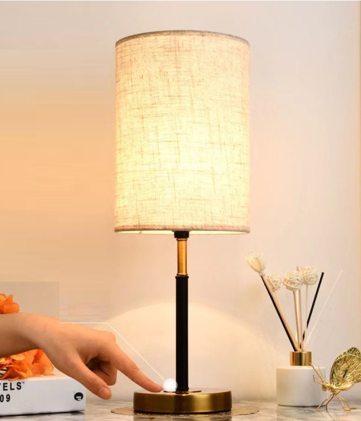Qual A diferença Entre Abajur e Luminária de Mesa?