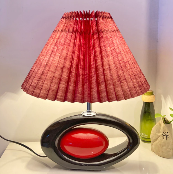 luminaria mesa abajur base ceramica cupula tecido conica para cabeceira quarto casal design oriental micaza vermelho crimson luminarias Miresa Lustres e arandelas em promocao e barato
