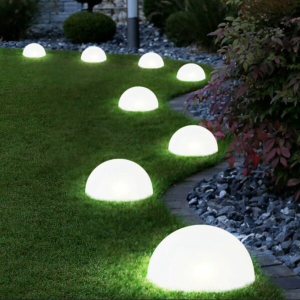 5Un Luminária 1/2 lua Luz solar para jardim