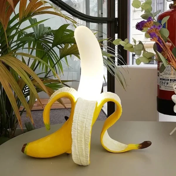 Luminária De Mesa Banana Com Luz De Led