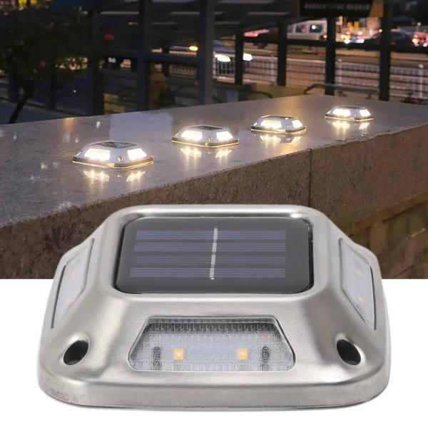 Luminária Para Jardins LED Impermeável Luz Solar - Image 2