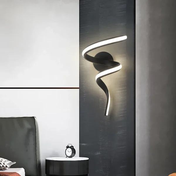 Arandela Pirâmide Espiral Alumínio e Luz LED - Image 2