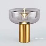 dourado-e-vidro-cinza