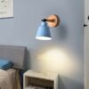 Lumin-ria-de-parede-estilo-n-rdico-simples-para-decora-o-interna-para-casa-e27-110v-5 Arandela ajustável de alumínio e madeira