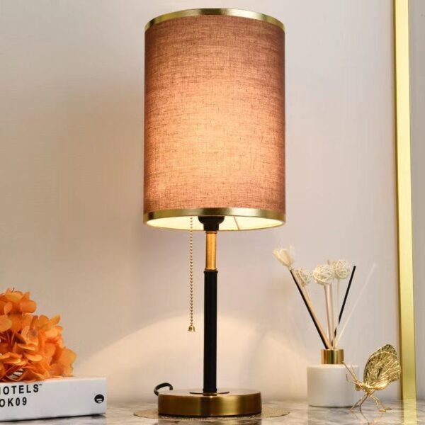 Lumin-ria-de-mesa-em-tecido-com-6-estilos-ilumina-o-de-loft-led-simples-e-3