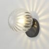 Lumin-ria-de-parede-interior-minimalista-arandela-de-luxo-com-bola-de-vidro-preto-e-cobre Arandela bola moderna