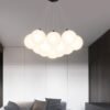 Lumin-ria-pendente-com-esfera-de-vidro-lumin-ria-moderna-para-decora-o-sala-de-estar-2 Lustre bola vidro branca