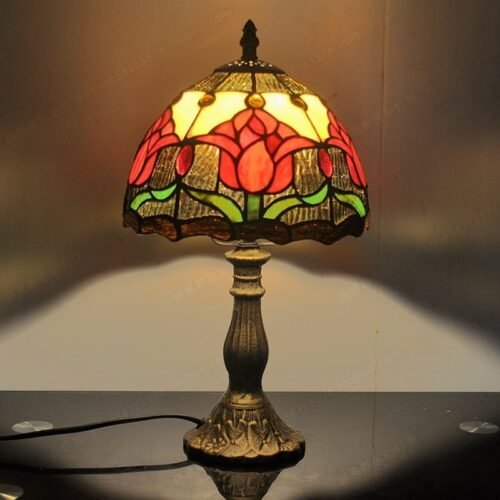 Tulipas-pa-s-da-am-rica-minimalista-candeeiro-de-mesa-vidro-tiffany-l-mpadas-quarto-estudo Abajur tiffany vitral tulipas