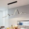 miresa_Lampada-da-sala-de-jantar-lustre-luz-l-mpada-luxo-moderno-e-minimalista-sala-de Lustre linear montanha minimalista miresa