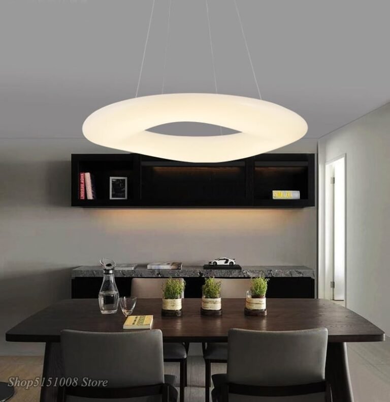 Luz e Sombra em Pendentes Orgânicos: Trama, Difusão e Conforto