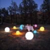 Bola luminosa flutuante para piscina