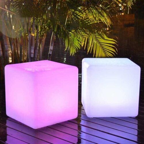 Móvel decorativo cubo IP68 para jardins