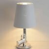 H07913c30ab81465cbb6f4695db754c8fz Luminária de chão ak47 galvanizada
