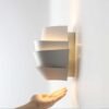 Nordic-designer-pinecone-branco-metal-l-mpada-de-parede-quarto-cabeceira-luzes-led-simples-corredor-decorativo Arandela pós moderno branca