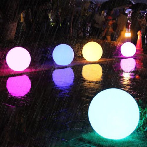 Luminária bola branco fosco para jardins