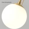 Lustre moderno com bolas de vidro brancas