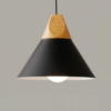 pendente moderno chapeu detalhe em madeira e aluminio preto marca miresa Pendente moderno madeira e alumínio