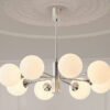 Luz-pendente-de-vidro-n-rdico-LED-moderno-L-mpada-suspensa-multihead-branca-para-sala-de Lustre moderno esfera vidro branco leitosa