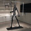 Luminária Chão Escultura Humana