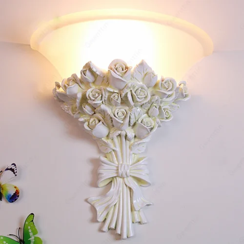 Lumin-ria-de-parede-com-flores-de-rosa-lumin-ria-de-parede-dourada-com-espelho-para Arandela Base de Flores De Rosa e Cúpula De Vidro