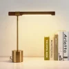 Luminária de Mesa Minimalista Dourada