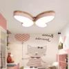 L-mpada-de-teto-LED-Butterfly-Cartoon-para-crian-as-estilo-n-rdico-design-minimalista-quarto-3 Luminária Sobrepor Infantil Forma Borboleta Luz LED