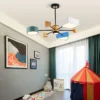 Modern-Nordic-Wood-Chandelier-Lamp-Quarto-Infantil-Sala-de-Jantar-Sala-de-Estar-Candeeiros-Suspensos-Lumin-1 Luminária Infantil Lustre Colorido