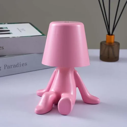 Nordic-Chrome-Little-Golden-Man-Candeeiro-de-mesa-Quarto-Infantil-Bedside-Night-Lights-Net-Red-Creative Luminária De Mesa Cultura Pop Escultura Humana