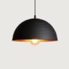 Pendente Moderno Preto e Interno Dourado | Miresa | loja-de-luminárias-São-Paulo Pendente Moderno Preto e Interno Dourado, uma opção de pendente dourado moderno preto interno, vendida pela Miresa, loja-de-luminárias-São-Paulo.