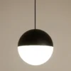 Pendente Bola De Vidro Branca e Preta | Miresa | loja-de-luminárias-São-Paulo Pendente Bola De Vidro Branca e Preta, uma opção de pendente de vidro bola branca, vendida pela Miresa, loja-de-luminárias-São-Paulo.
