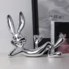 S8ee9d47ece424da0a28bbaf36028fc5aa Escultura Moderno Cartoon Pernalonga Resina