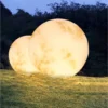 Luminária Bola Acabamento Lua Para Jardins e Áreas De Piscina | Miresa | loja-de-luminárias-São-Paulo Luminária Bola Acabamento Lua Para Jardins e Áreas De Piscina, uma opção de luminária bola acabamento, vendida pela Miresa, loja-de-luminárias-São-Paulo.