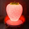 Luminária Fruta Morango Cultura Pop USB Recarregável