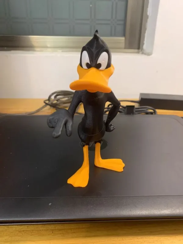 Warner-bros-impress-o-3d-em-estoque-Leyi-Tong-Daffy-Duck-Action-Figure-Laiheng-Frango-Modelo
