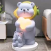 Decora-o-bonito-da-est-tua-do-urso-grande-luz-do-assoalho-esculturas-do-arm-rio-1 Luminária Infantil Estátua Urso