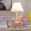 Homhi-Unic-rnio-l-mpada-de-mesa-decorativa-para-crian-as-ilumina-o-interior-quarto-quarto-1 Luminária Infantil Unicórnio Com Cúpula Abajur