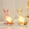 L-mpada-de-mesa-do-casamento-coelho-como-dos-desenhos-animados-criativos-e-high-end-luz-1 Luminária Infantil (Quarto Bebê), Coelhinho Branco ou Rosa