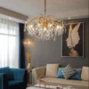 Luxo-americano-LED-Cristal-Lustre-Moderno-Minimalista-Retro-New-Living-Room-L-mpada-Quarto-Arte-Criativa-1 Lustre Luxo Design Americano Cristal K9