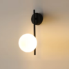 arandela moderna aluminio preta com bola de vidro branco marca miresa Arandela Contemporânea Com Bola De Vidro e LED