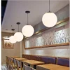 kf-S06d43cfbac6f441885e4197ae016ba778-Simple-Design-White-Glass-Ball-Pendant-Lamp-For-Dining-Living-Room-Bedroom-Luminaire-Idoor-Lighting-Decoration Pendente Bola Vidro Branco Leitoso