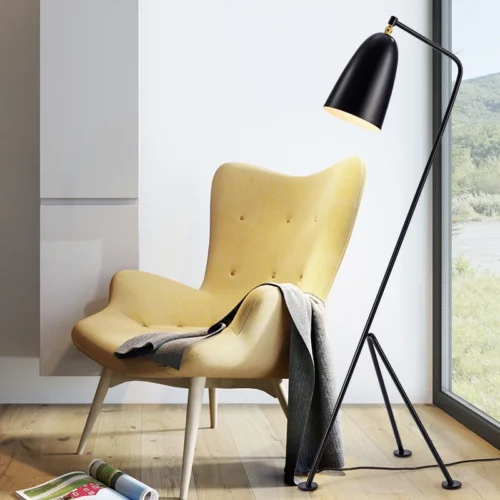 Luminária Tripé Designer Dinamarquês Cúpula Oval