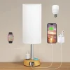 Abajur Simples Pequeno Com Saída Para Carregar Smarthpone Abajur Simples Pequeno Com Saída Para Carregar Smarthpone