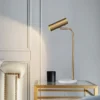 Luminária Mesa Basic Dourado Base Redonda Branca