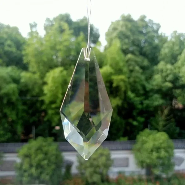 kf-Hb2f7dd92446344ec853027dfbba2d04b7-Prisma-de-cristal-claro-facetado-vidro-seta-candelabro-pendurado-ornamentos-DIY-Suncatcher-pingentes-excelente-Rainbow-Maker