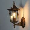 Arandela colonial bronze (Arandela Colonial Bronze ou Preto Para Jardins e Fachadas), disponível na Miresa, loja-de-luminárias-São-Paulo.