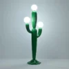 kf-S0de0aa206a3947bc97c73a735e22938dX-Creative-Cactus-Living-Room-Internet-Famous-Decoration-Atmosphere-Vertical-Floor-Lamp-Cream-Style-Children-s-Room Luminária De Chão Cacto Verde Com 3 Bolas Brancas