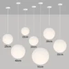 Pendente Bola De Acrílico Branco Leitoso