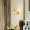 kf-S2d5cec66634e4fe2885f09167434433eJ-Luxo-moderno-Ccrystal-Wall-Lamp-decora-o-interior-n-rdica-mminimalista-LED-Light-sala-de-estar Arandela Clássica Dourada e Cúpula Vidro K9