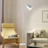 kf-Sde21238c687346bf9cf2137151b98843x-Ferro-ajust-vel-LED-Standing-Lamp-Simples-Floor-Lamp-L-mpada-moderna-Sala-de-estar-Escrit Luminária Chão Ferro Branco ou Preto Ajustável Luz LED