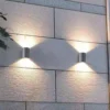 kf-Had0a11508c9d4ebba684fa04bc90bc5a1-SANDIY-Luz-de-parede-ao-ar-livre-para-casa-l-mpadas-de-jardim-2-cabe-as Arandela Moderna Com 2 Fachos de Luz Para Jardins e Fachadas